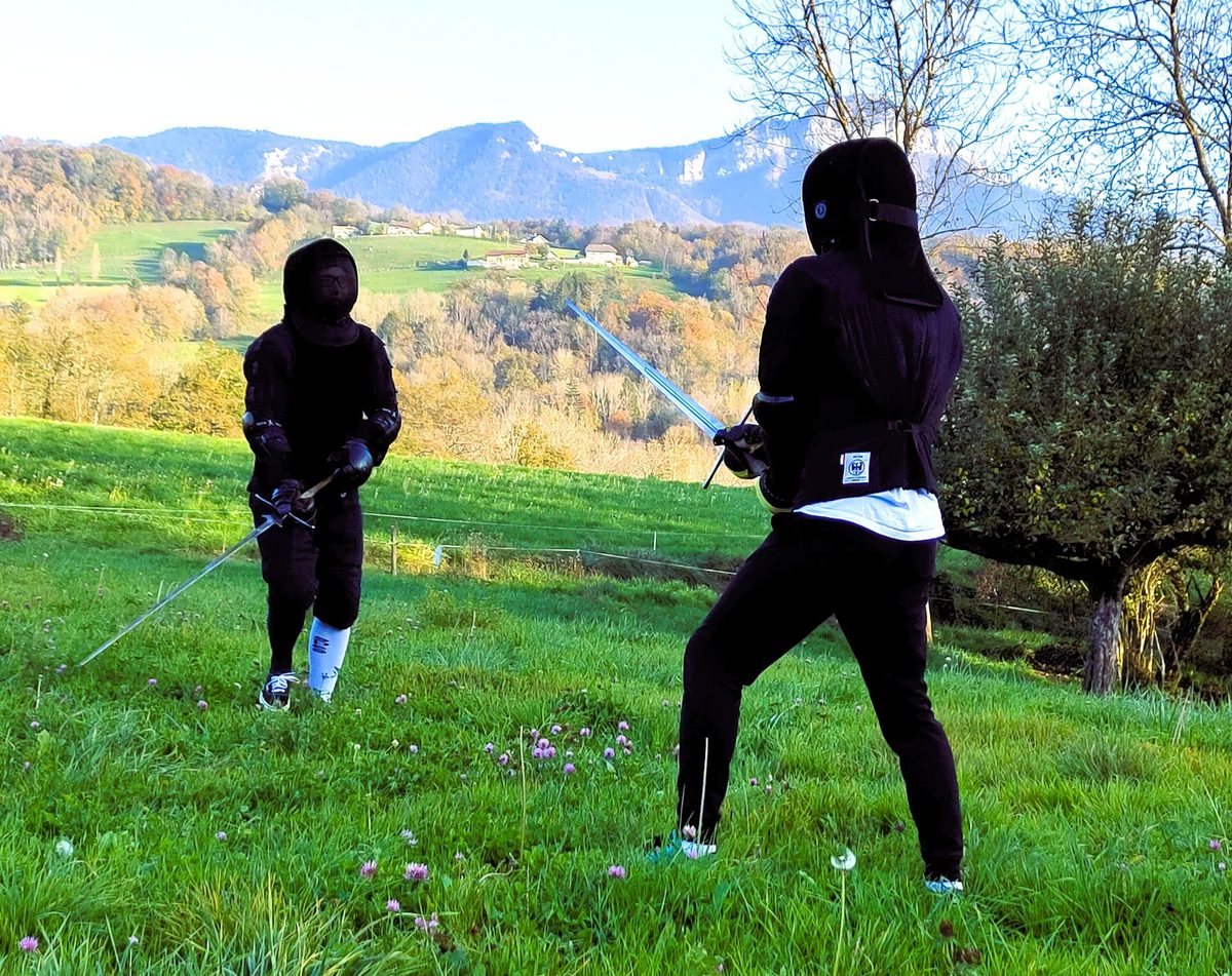 Duel d'escrime amical entre Louis Marquet et Maxence Favre